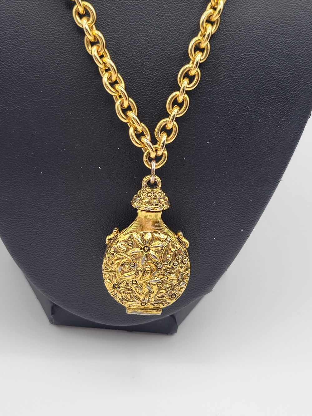Vintage Gold tone Unmarked Perfume bottle Long Necklace - Picture 4 of 7